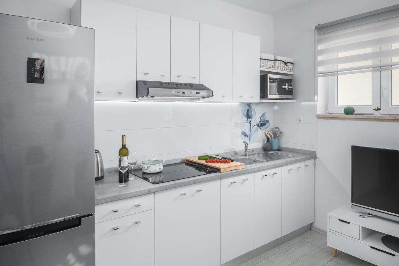 Apartment Sea Pearl Пореч Екстериор снимка