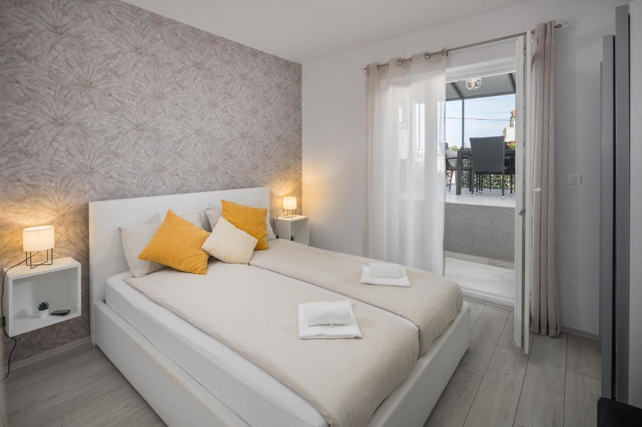 Apartment Sea Pearl Пореч Екстериор снимка