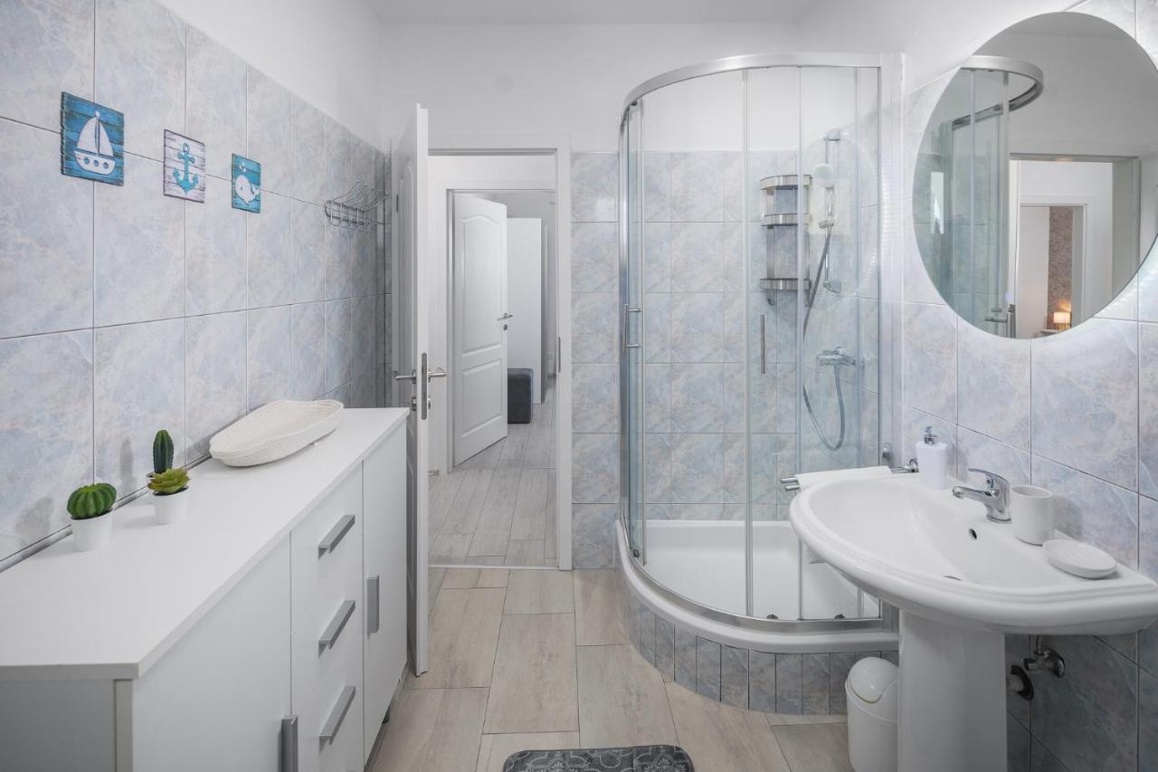 Apartment Sea Pearl Пореч Екстериор снимка